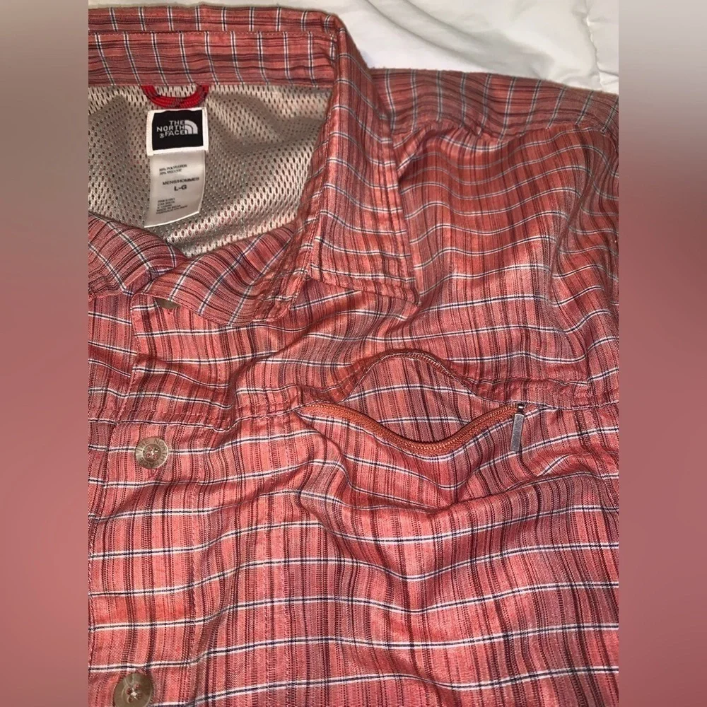 The North Face men’s button up shirt